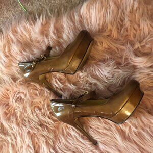 Guess Gorgeous Warm Carmel Platform Heels- ready to Wow for Vday!